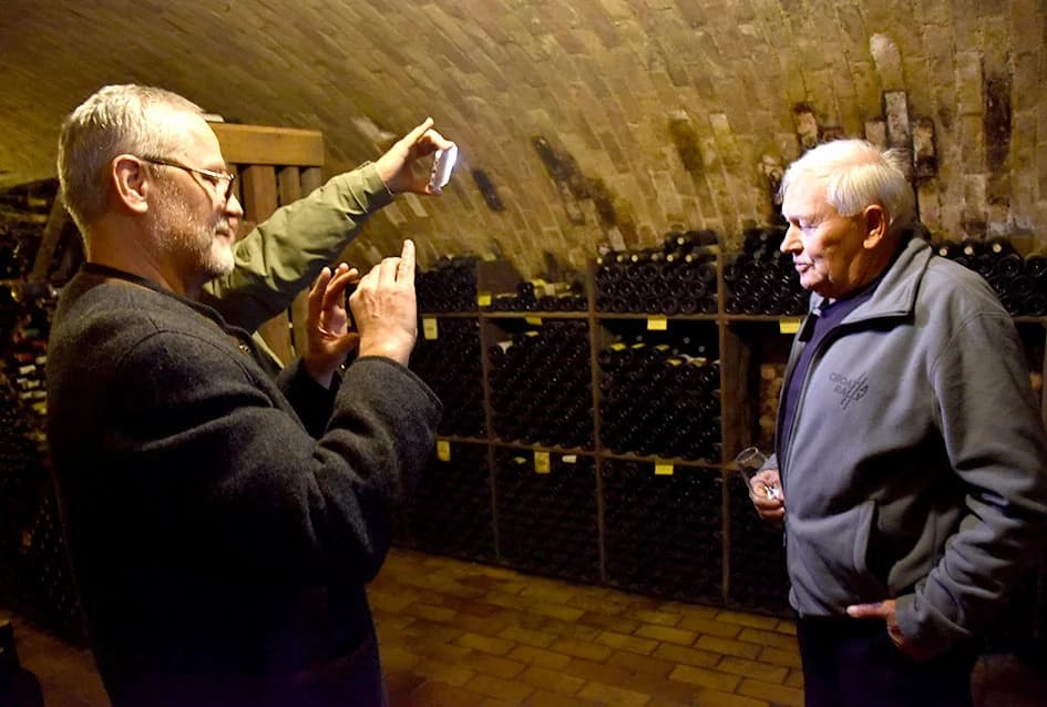 OSJEČKA TELEVIZIJA KOD IVE ENJINGIJA: Poznati vinar bacio „Karte na stol“