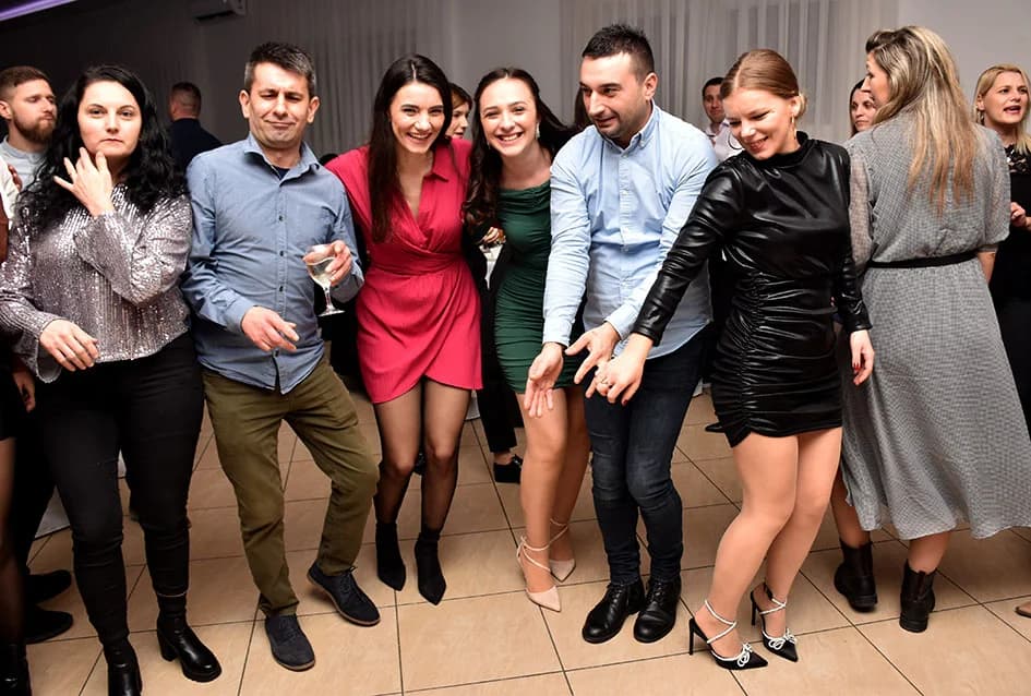 UGOSTITELJSKA 2024.: Ugostitelji požeškog kraja odgođeno dočekali Novu godinu uz obilje pjesama i plesa