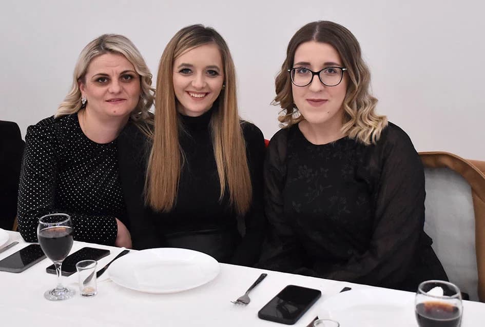 UGOSTITELJSKA 2024.: Ugostitelji požeškog kraja odgođeno dočekali Novu godinu uz obilje pjesama i plesa