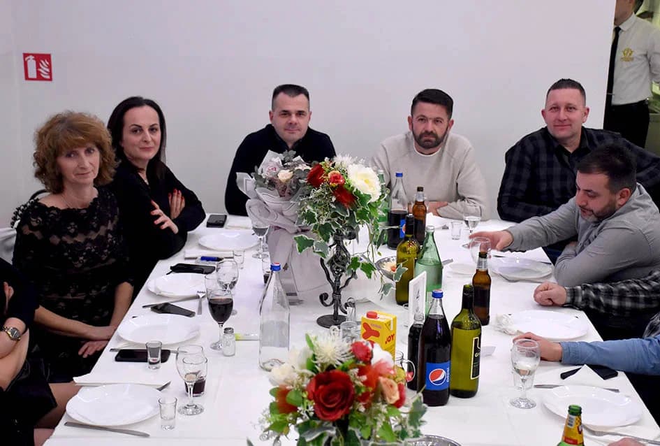 UGOSTITELJSKA 2024.: Ugostitelji požeškog kraja odgođeno dočekali Novu godinu uz obilje pjesama i plesa