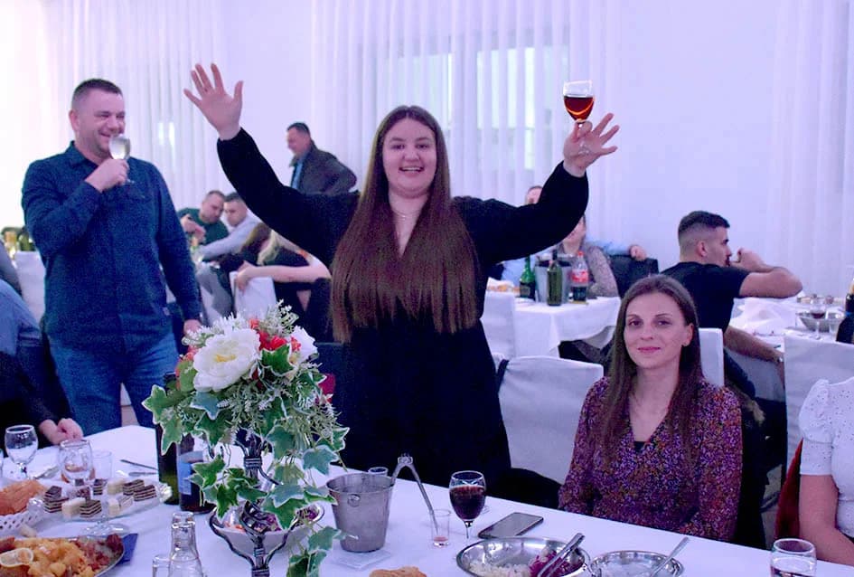UGOSTITELJSKA 2024.: Ugostitelji požeškog kraja odgođeno dočekali Novu godinu uz obilje pjesama i plesa