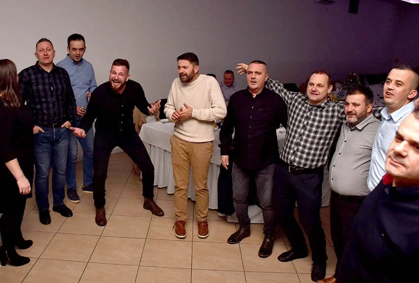 UGOSTITELJSKA 2024.: Ugostitelji požeškog kraja odgođeno dočekali Novu godinu uz obilje pjesama i plesa