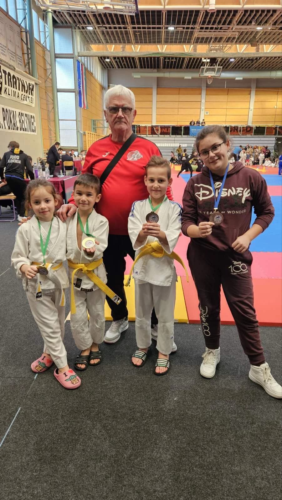 JUDOKAN U SLOVENIJI: Požežani osvojili tri zlatne i jednu srebrnu medalju