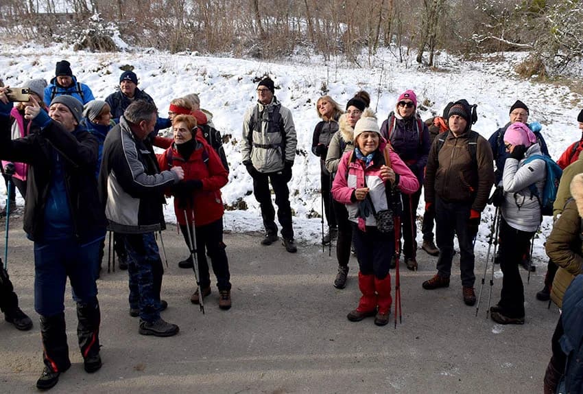 Održan 12. planinarski pohod na najviši vrh požeške gore koji je završio u podnožju Kapavca