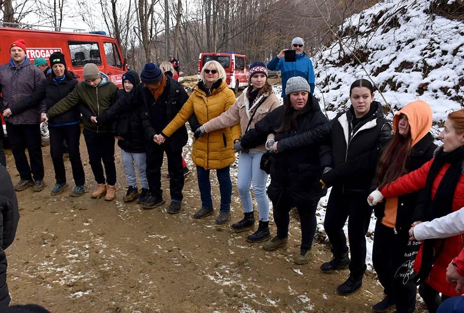 Održan 12. planinarski pohod na najviši vrh požeške gore koji je završio u podnožju Kapavca