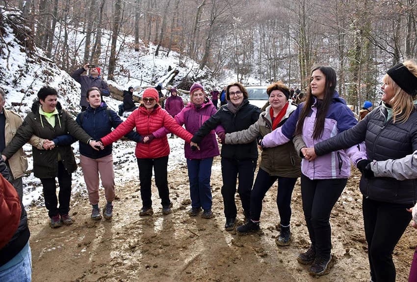 Održan 12. planinarski pohod na najviši vrh požeške gore koji je završio u podnožju Kapavca
