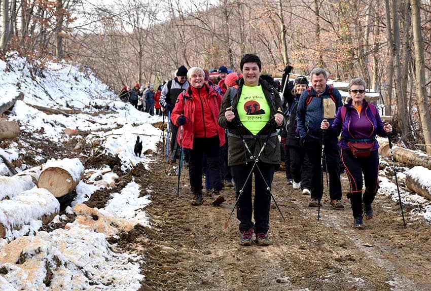 Održan 12. planinarski pohod na najviši vrh požeške gore koji je završio u podnožju Kapavca