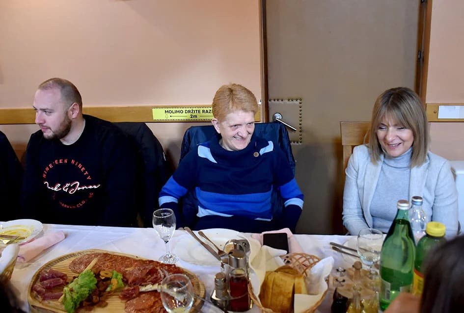 POŽEŠKI GRADONAČELNIK S NOVINARIMA: Cilj nam je odraditi dobar posao u ovom mandatu!
