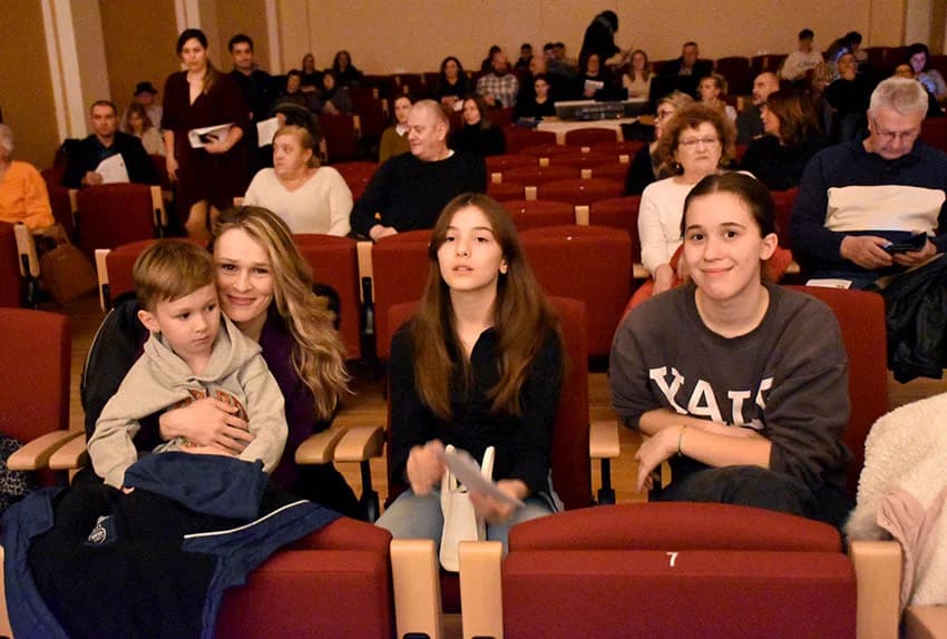 /FOTO/ HUMANITARNI KONCERT U POŽEGI: Glazbena čarolija za kupovinu kombija požeških invalida