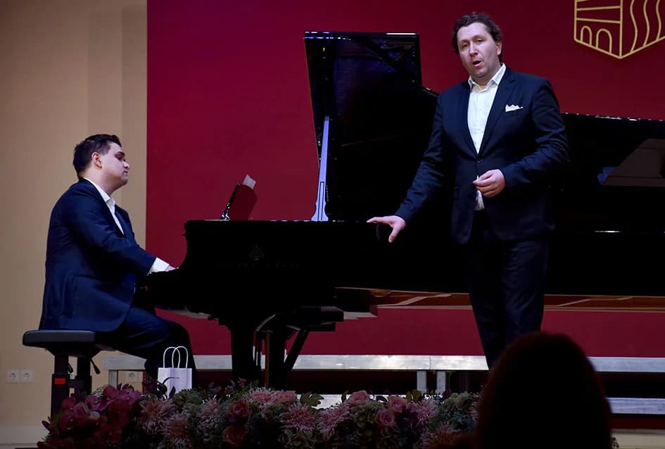 /FOTO/ HUMANITARNI KONCERT U POŽEGI: Glazbena čarolija za kupovinu kombija požeških invalida