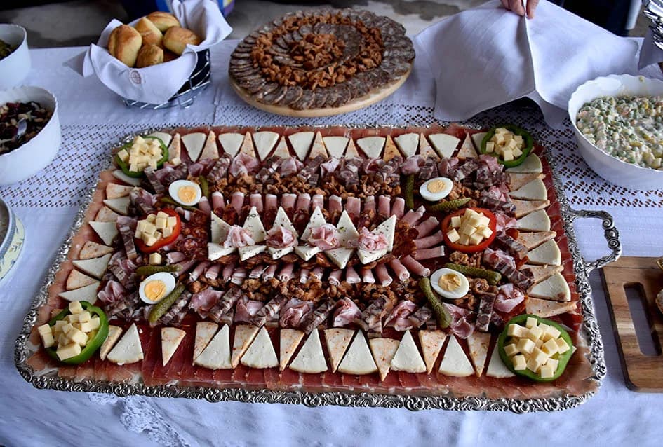 (FOTOGALERIJA) Najavili početak radova u vinogradima