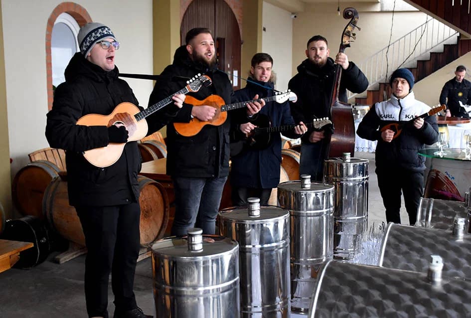 (FOTOGALERIJA) Najavili početak radova u vinogradima