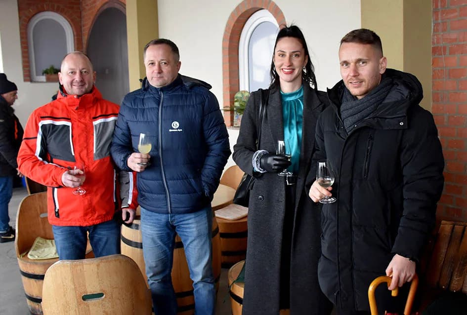 (FOTOGALERIJA) Najavili početak radova u vinogradima