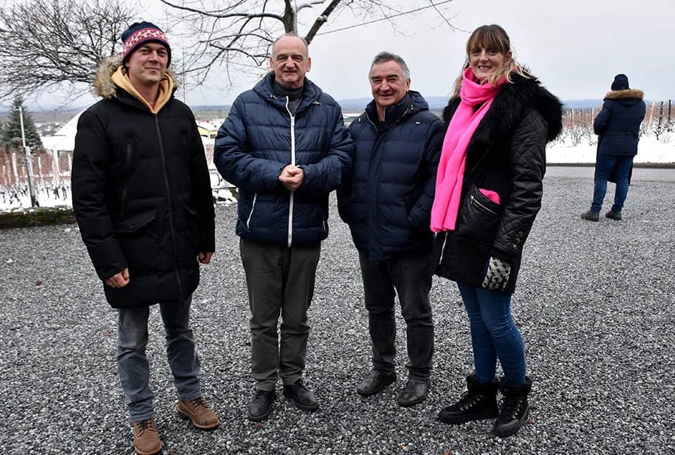 (FOTOGALERIJA) Najavili početak radova u vinogradima