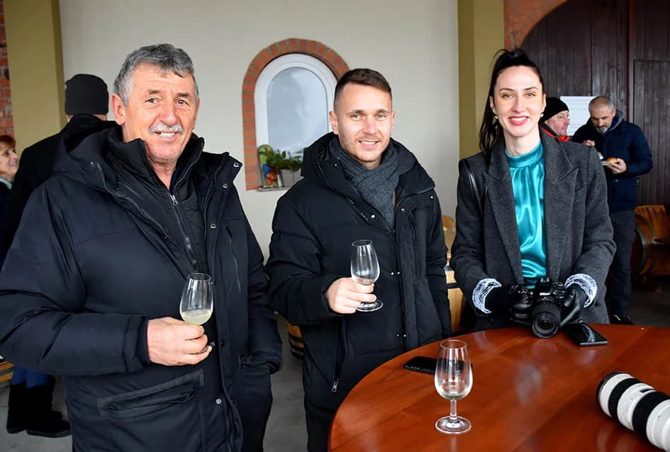 (FOTOGALERIJA) Najavili početak radova u vinogradima