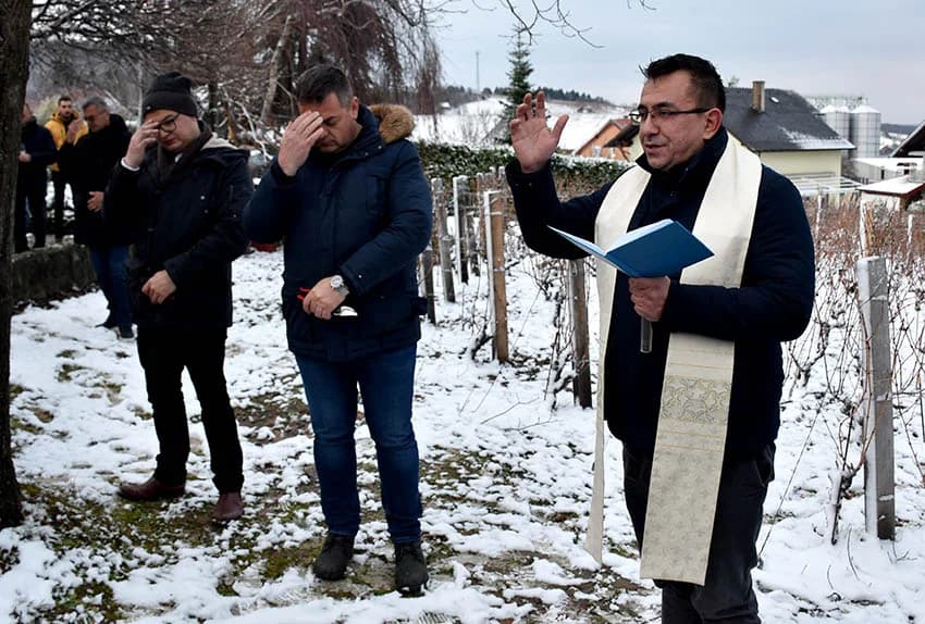 (FOTOGALERIJA) Najavili početak radova u vinogradima