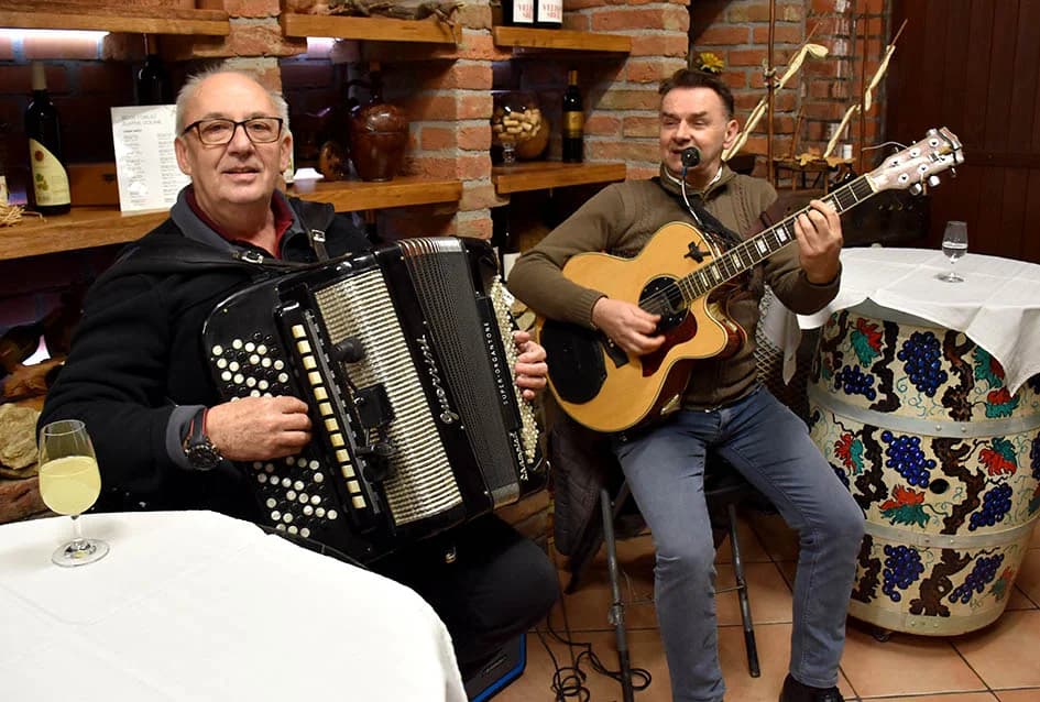 (FOTOGALERIJA) Najavili početak radova u vinogradima