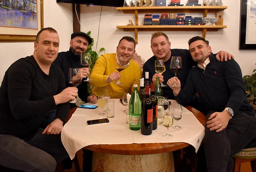 (FOTOGALERIJA) Najavili početak radova u vinogradima