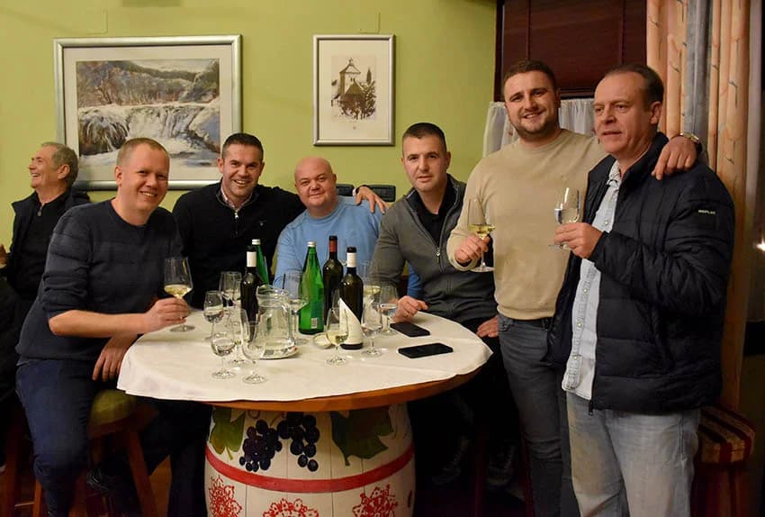 (FOTOGALERIJA) Najavili početak radova u vinogradima