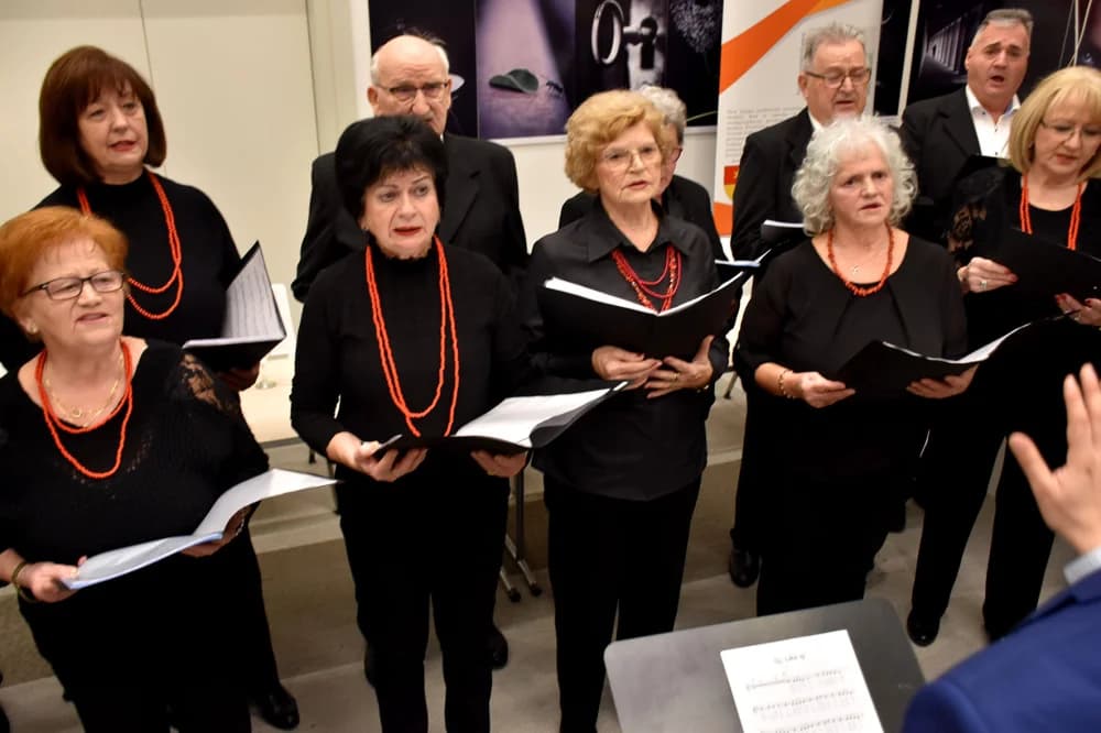 POŽEŽANIMA PREDSTAVLJENA KNJIGA „KOSINJSKA TISKARA“: Jedan od temelja hrvatske kulture