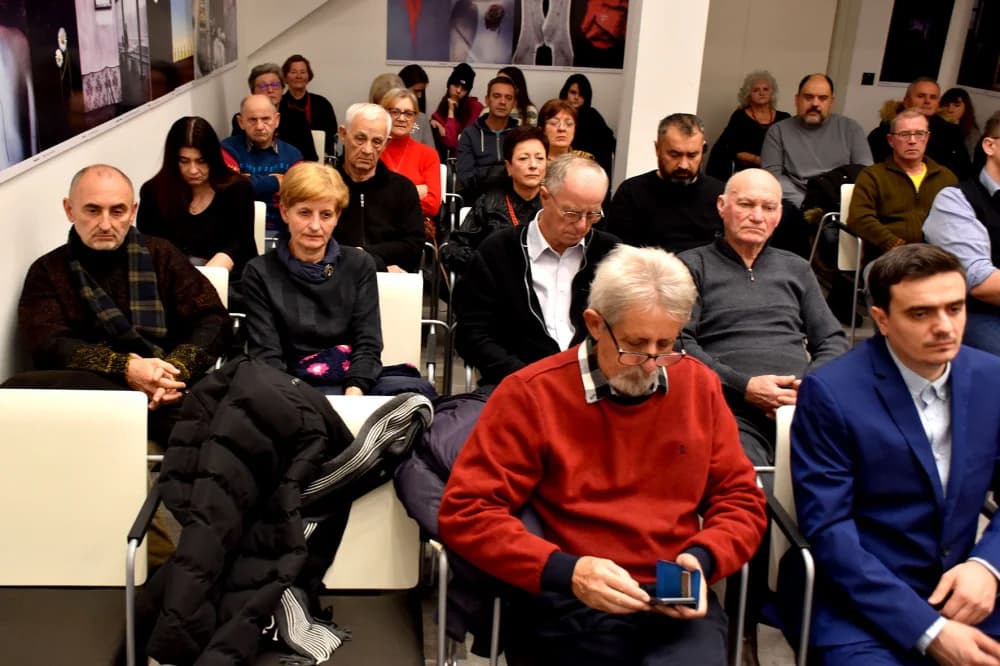 POŽEŽANIMA PREDSTAVLJENA KNJIGA „KOSINJSKA TISKARA“: Jedan od temelja hrvatske kulture