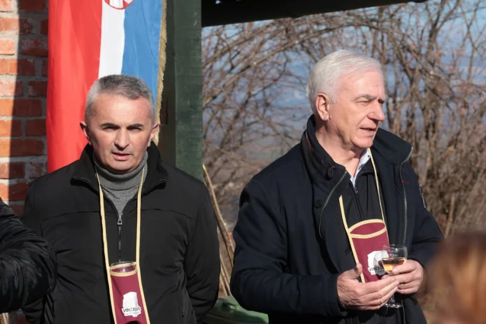 POŽEŽANI OBILJEŽILI VINCELOVO NA POŽEŠKOJ GORI: Slavlje u vinogradima s pogledom na Požešku kotlinu