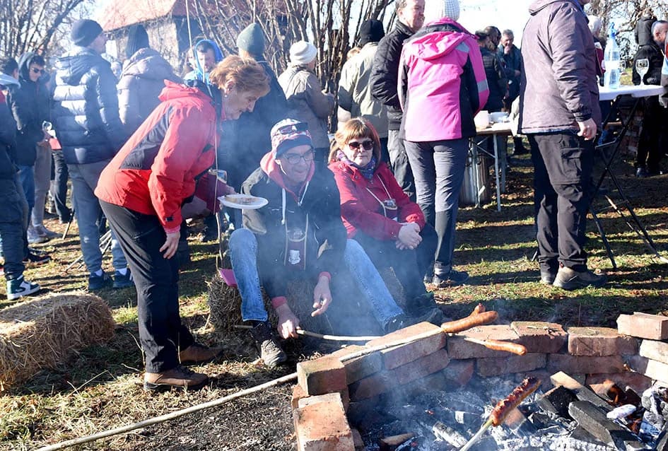 POŽEŽANI OBILJEŽILI VINCELOVO NA POŽEŠKOJ GORI: Slavlje u vinogradima s pogledom na Požešku kotlinu