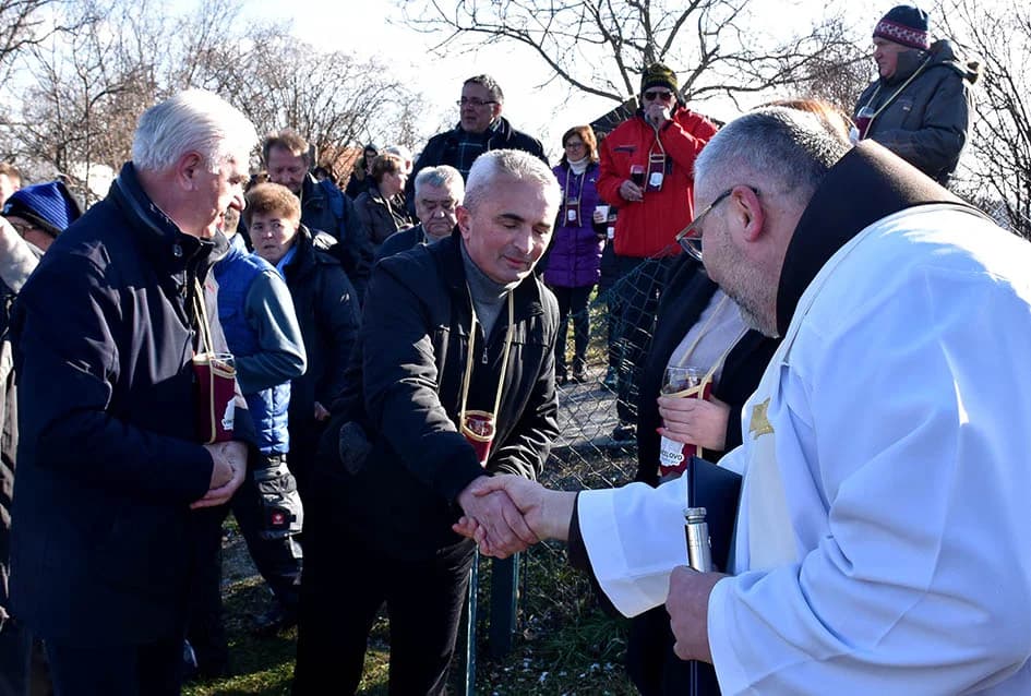 POŽEŽANI OBILJEŽILI VINCELOVO NA POŽEŠKOJ GORI: Slavlje u vinogradima s pogledom na Požešku kotlinu