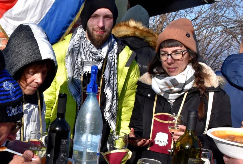 POŽEŽANI OBILJEŽILI VINCELOVO NA POŽEŠKOJ GORI: Slavlje u vinogradima s pogledom na Požešku kotlinu