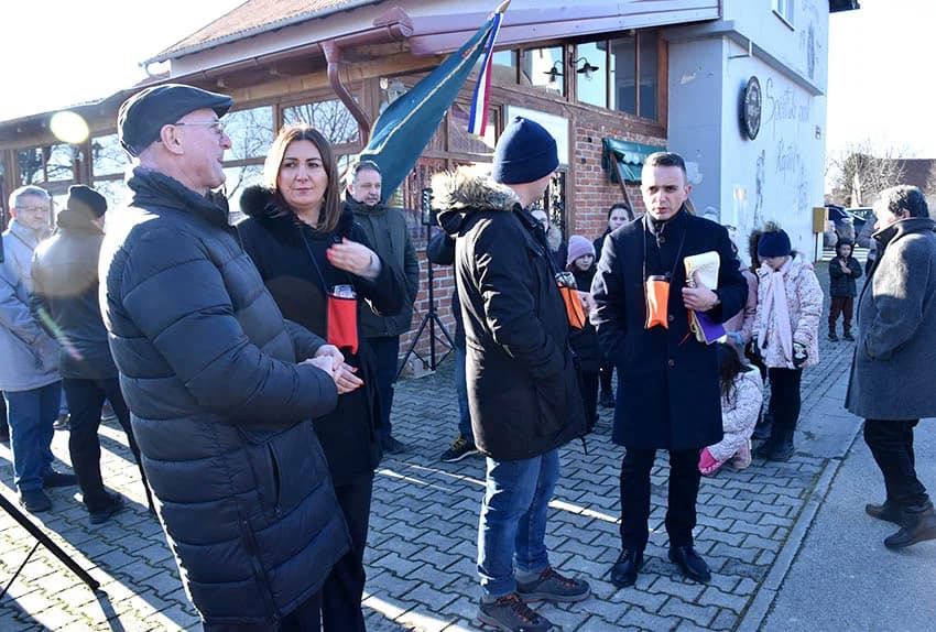 VINCELOVO OBILJEŽILA UDRUGA “VINO-KAP” IZ KAPTOLA: Ugostili prijatelje iz Jajca i Mađarske