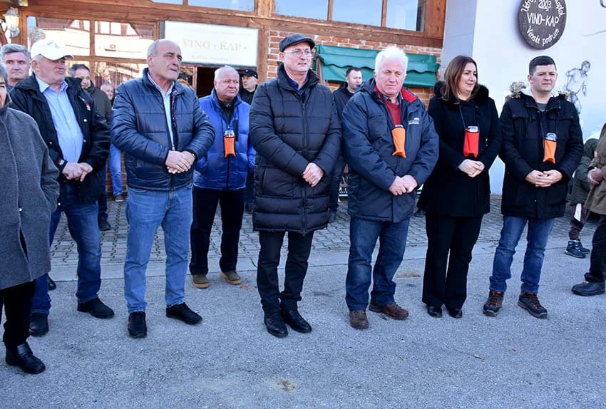 VINCELOVO OBILJEŽILA UDRUGA “VINO-KAP” IZ KAPTOLA: Ugostili prijatelje iz Jajca i Mađarske