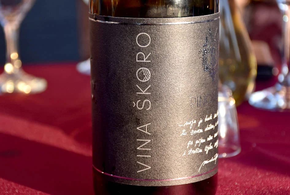 OBRED VINCELOVA OBAVLJEN KOD ŠKORE U MITROVCU: Najavljena nova vinogradarska godina