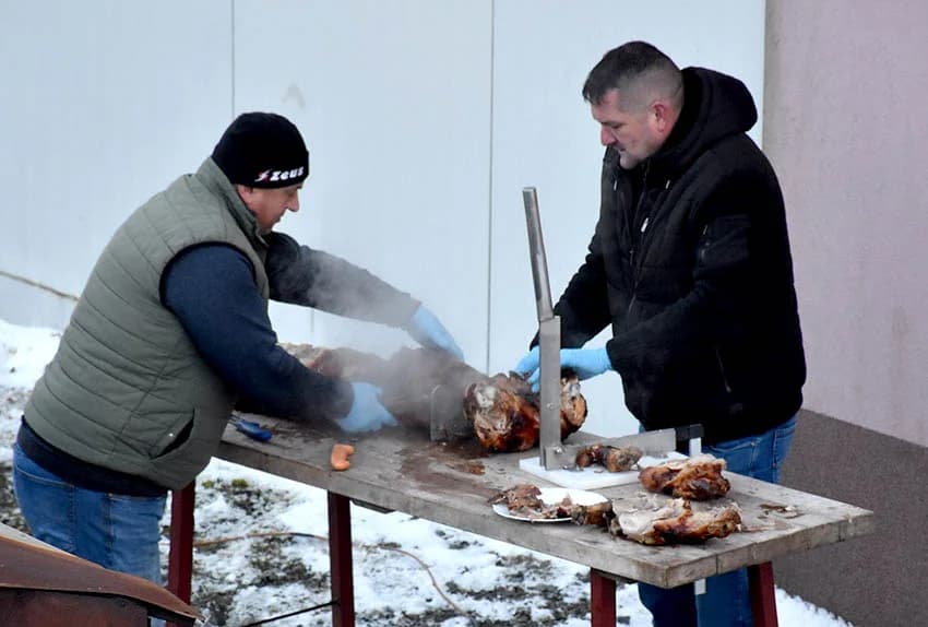 OBRED VINCELOVA OBAVLJEN KOD ŠKORE U MITROVCU: Najavljena nova vinogradarska godina