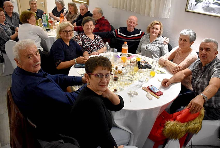 Ludovalo i plesalo se do iza ponoći (FOTO)