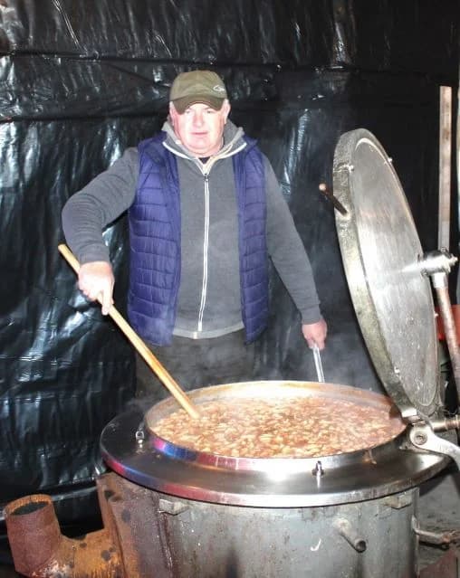 Svečano obilježili Vincelovo u tvrtki Vina Markota uz blagoslov vinove loze, pjesmu i druženje