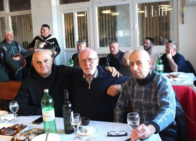 Svečano obilježili Vincelovo u tvrtki Vina Markota uz blagoslov vinove loze, pjesmu i druženje