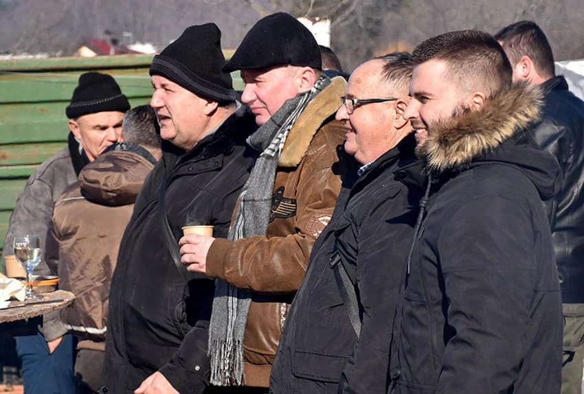 /FOTO/ Pojeden pršut od 12 kilograma i dvije stotine sarmi