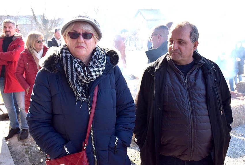 /FOTO/ Pojeden pršut od 12 kilograma i dvije stotine sarmi