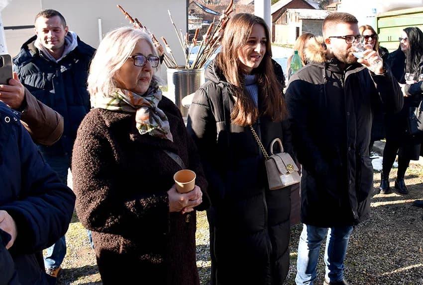 /FOTO/ Pojeden pršut od 12 kilograma i dvije stotine sarmi