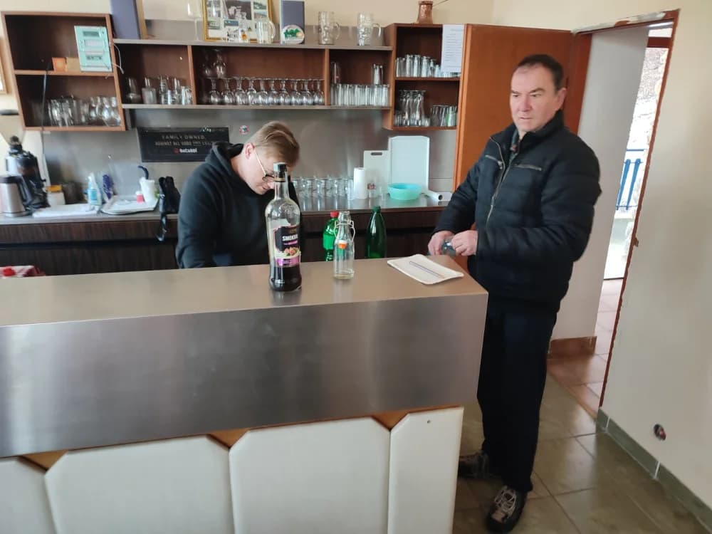 Planinari Sokolovca uređivali svoj dom Lapjak