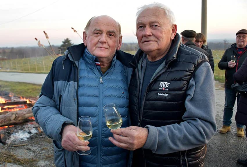 VINCELOVO KOD ENJINGIJA U HRNJEVCU: Brojni uzvanici slavili početak radova u vinogradu