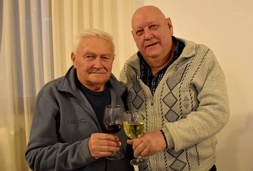 VINCELOVO KOD ENJINGIJA U HRNJEVCU: Brojni uzvanici slavili početak radova u vinogradu