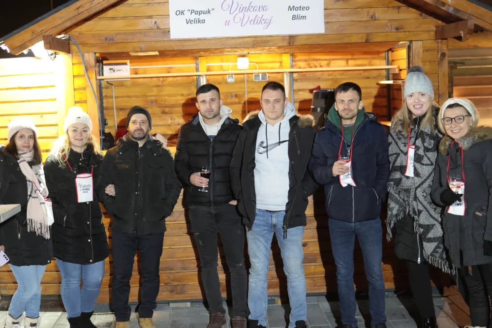 /FOTO/ Jedinstveno ʼVinkovoʼ održano u Velikoj