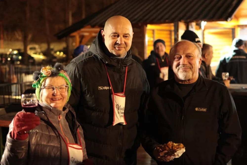 /FOTO/ Jedinstveno ʼVinkovoʼ održano u Velikoj