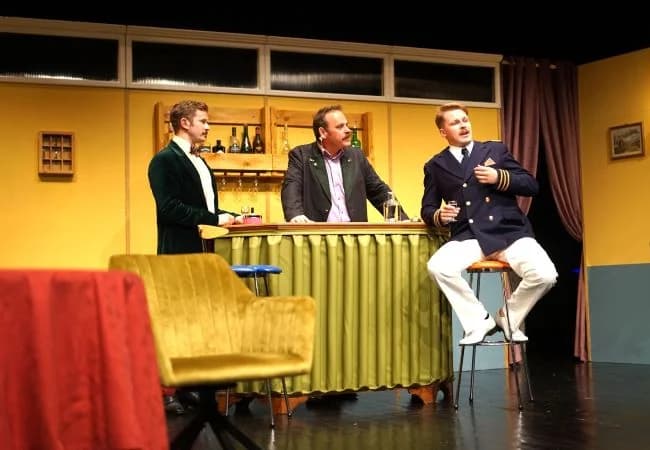 U četvrtak film  „Napoleon“, u petak kazališna predstava