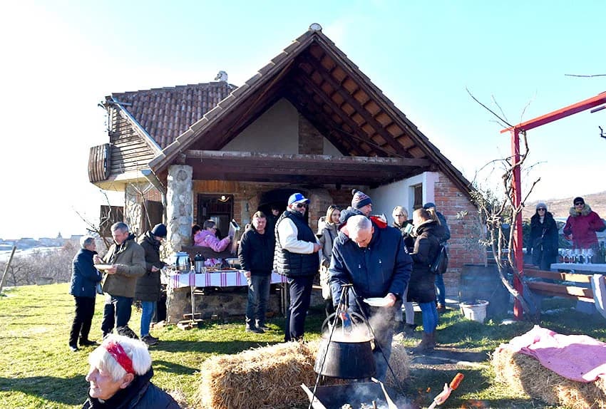 VINCELOVO U OBITELJI SONTACHI IZ KUTJEVA: Slavili 120 godina graševine