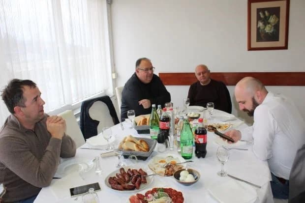 U POVODU BLAGDANA SV. FRANJE SALEŠKOG: Druženje novinara s gradonačelnicom Pleternice Marijom Šarić