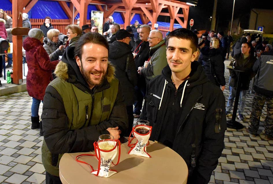 ČETVRTO BIŠKUPAČKO VINCELOVO: Zazvali blagoslov Sv. Vinka uz obilje jela i pića