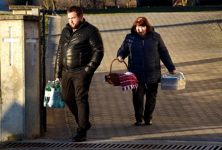 VETOVAČKO VINCELOVO: Uz orezano trsje, odabrana vina i domaće delicije Ivan Štivić i tamburaši razveselili stotine posjetitelja