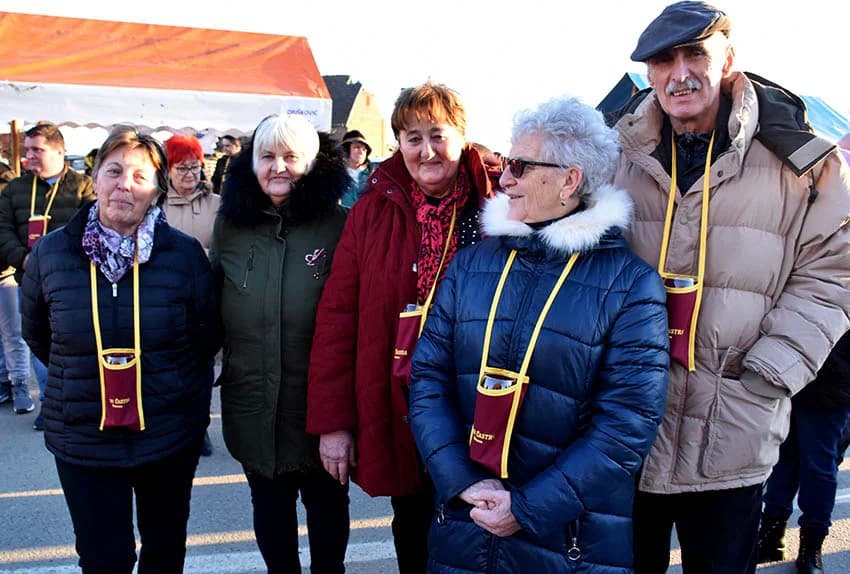 VETOVAČKO VINCELOVO: Uz orezano trsje, odabrana vina i domaće delicije Ivan Štivić i tamburaši razveselili stotine posjetitelja